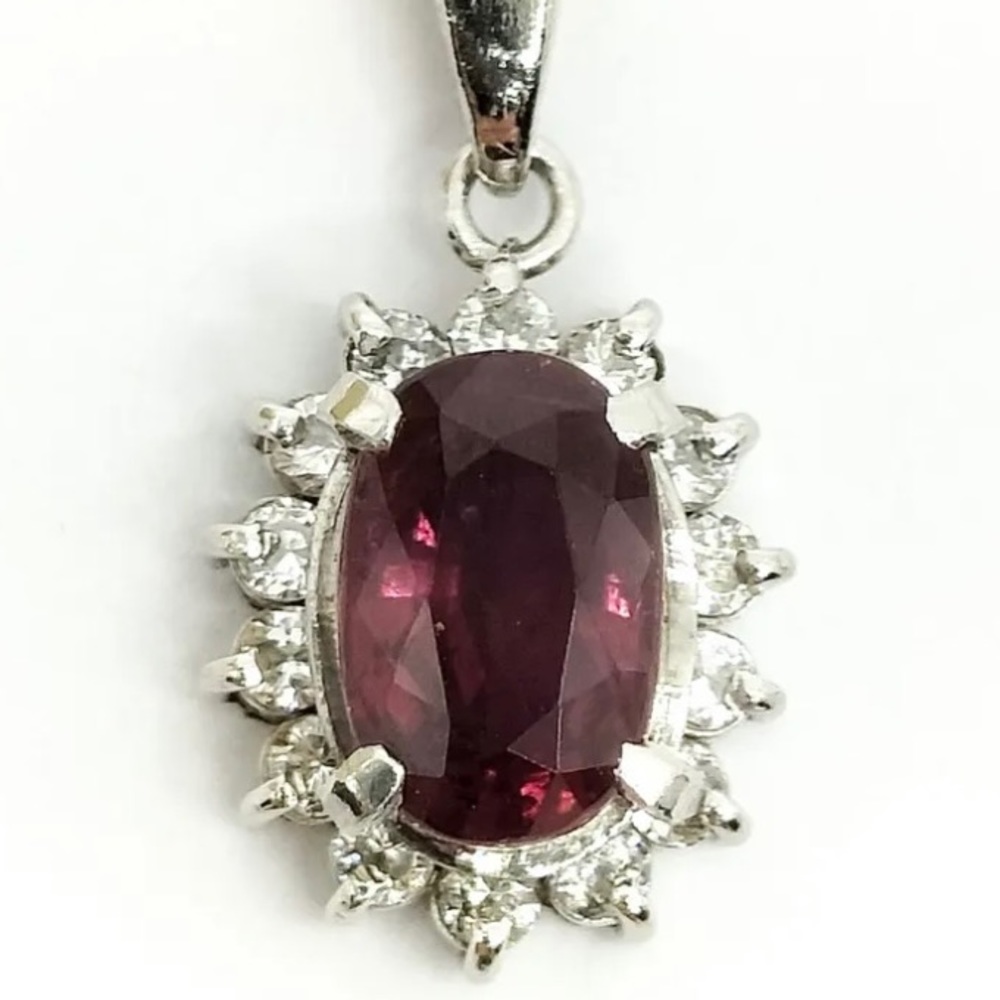 0.84 ct Ruby diamond pendant platinum